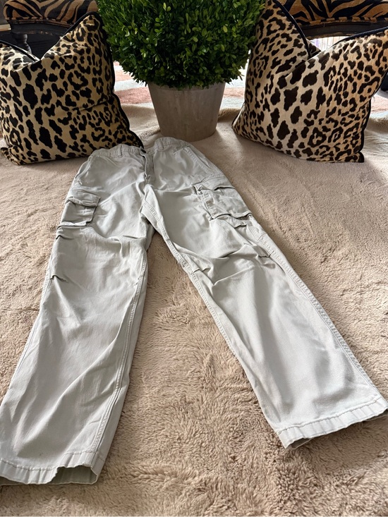 H&M Other - H&M Men’s Small Light tan Cargo Pants - EUC